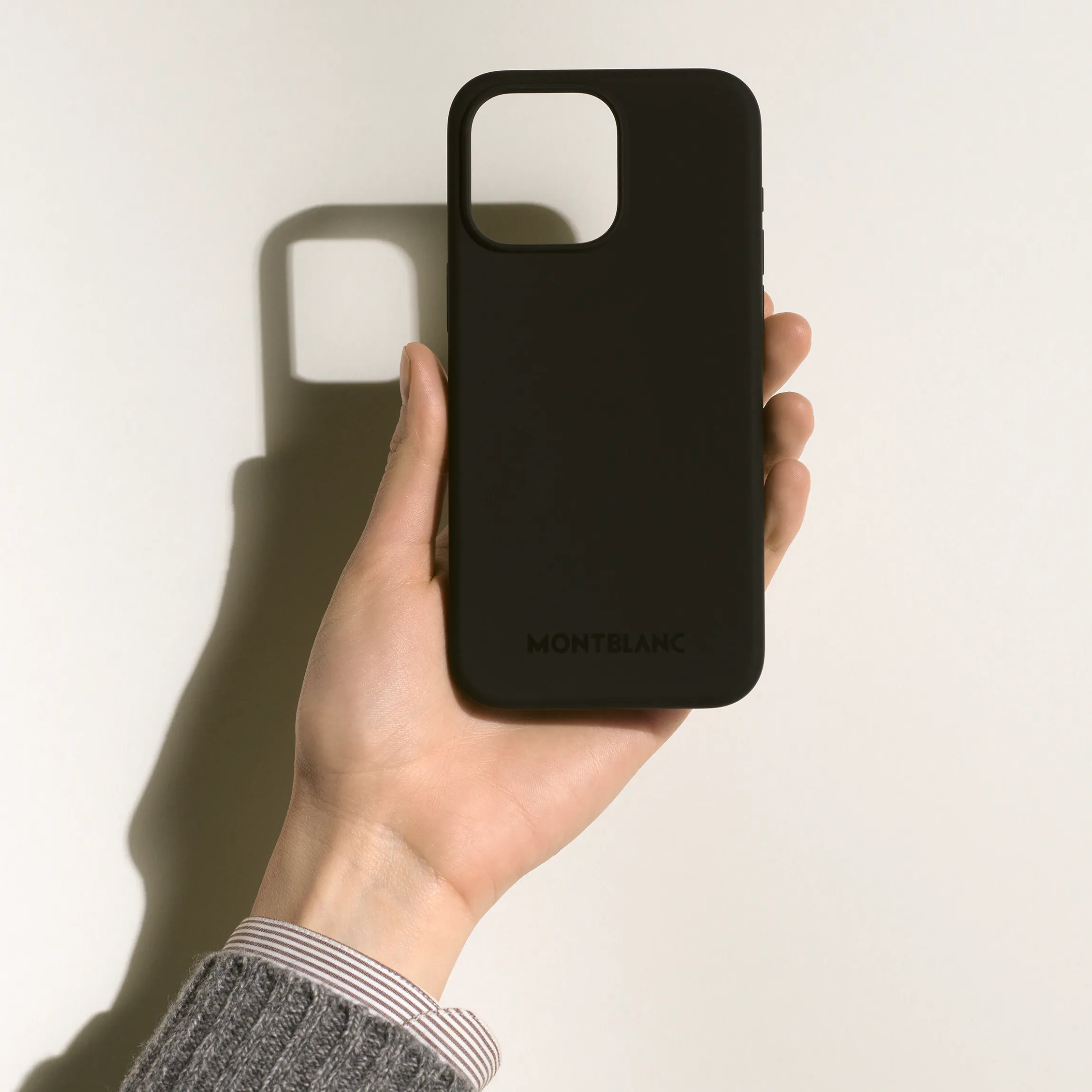 Custodia Rigida per iPhone 16 Pro Max con MagSafe in Silicone
