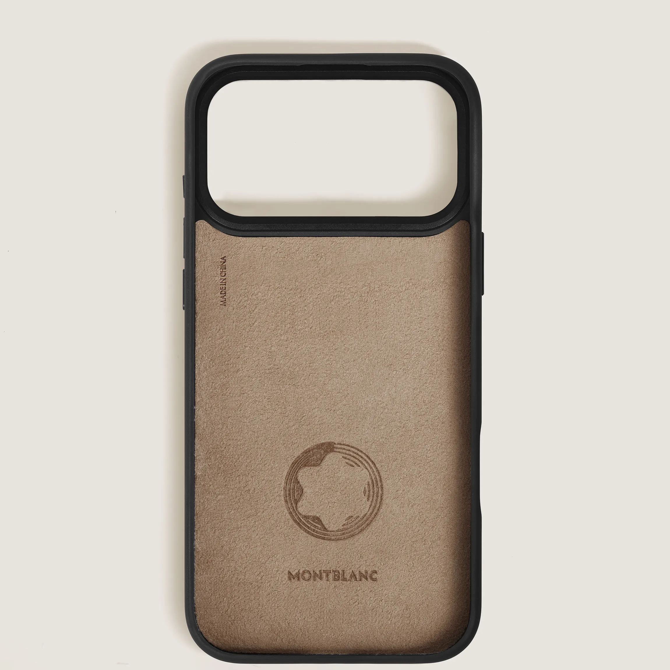 Custodia Rigida per iPhone 17 Pro Max in Pelle Sartorial